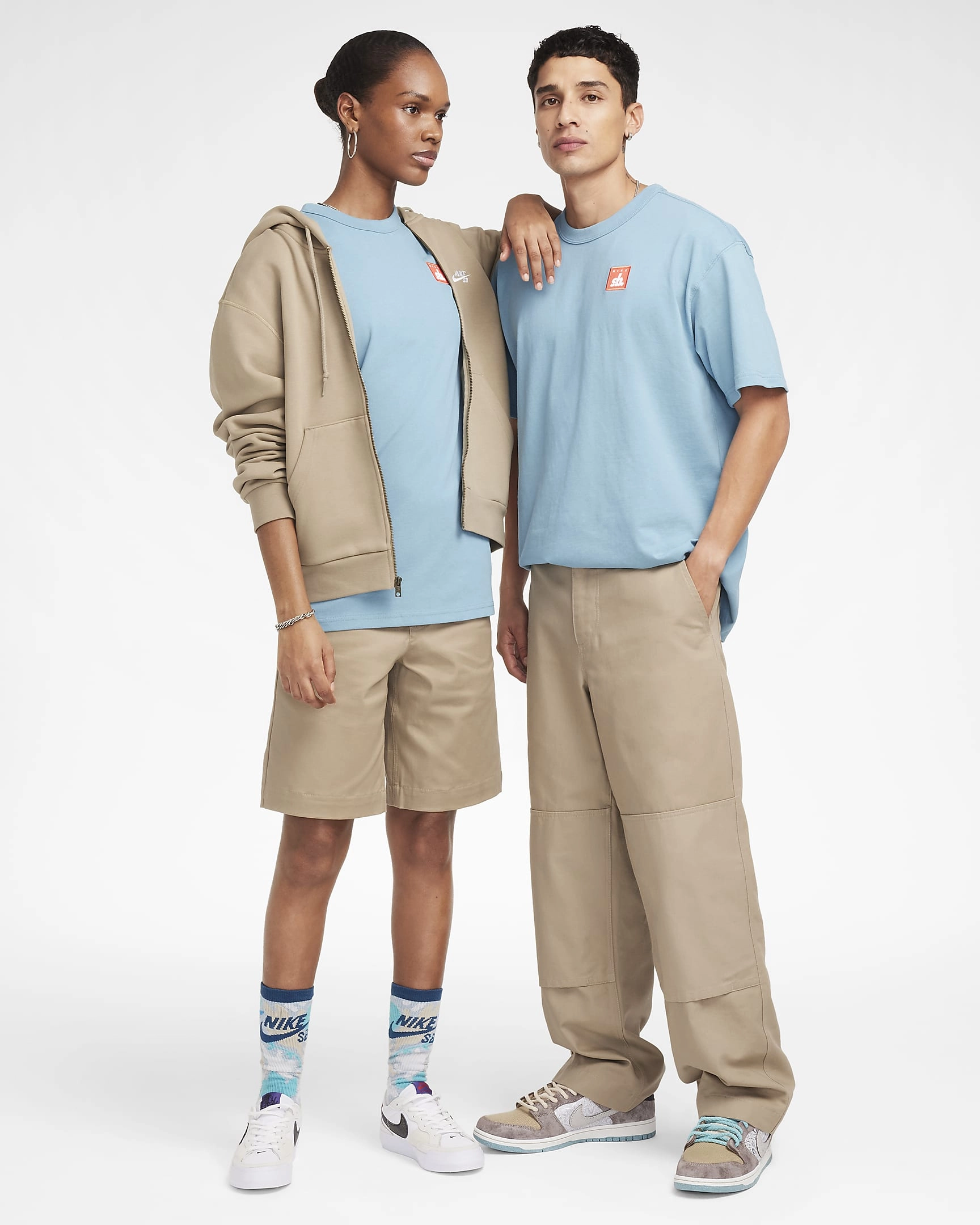 Nike SB T-Shirt Skate Wave: Uwolnij swojego ducha deski w miejskim stylu! Idealna koszulka dla każdego skatera.